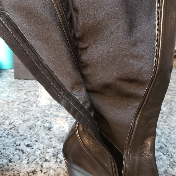 Beautiful and comfortable Boots - Picture 5 of 5